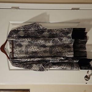 EUC Lularoe Monroe